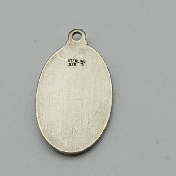 Vtg. Signed TK Sterling Silver St. Christopher Religious Medal Oval Pendant 1" - Picture 3 of 5